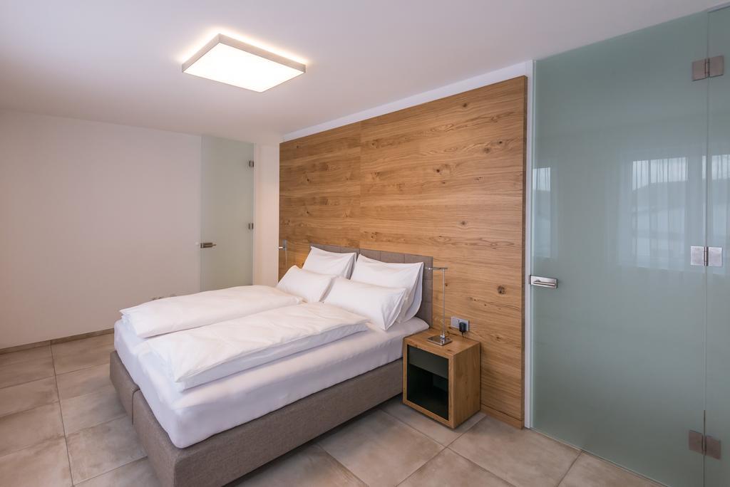 24/7 Zimmer Asten Exterior photo
