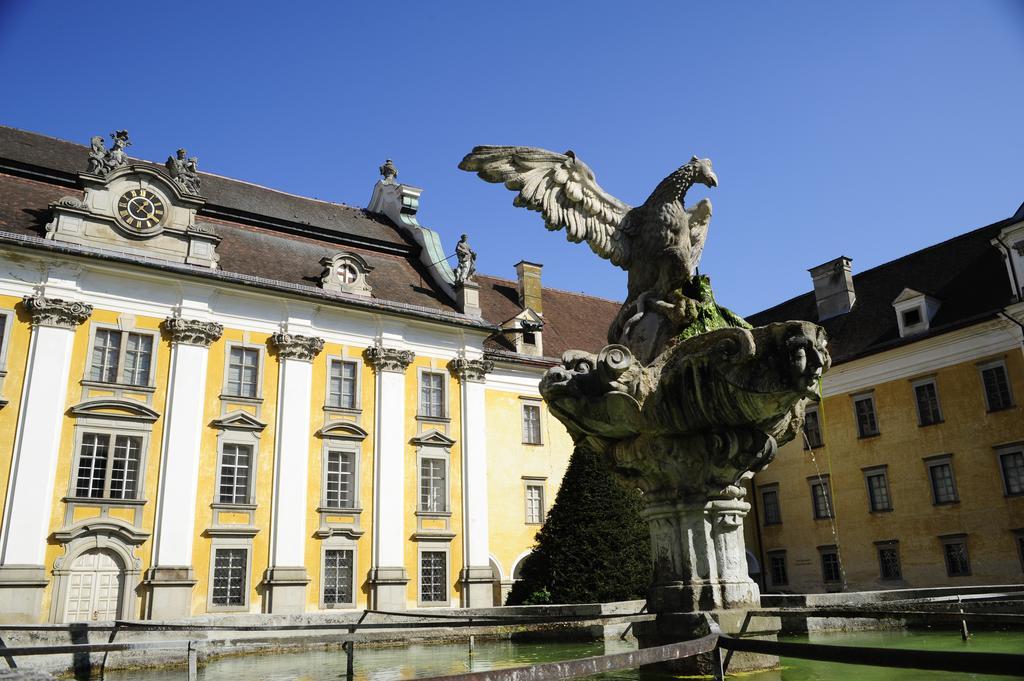 24/7 Zimmer Asten Exterior photo